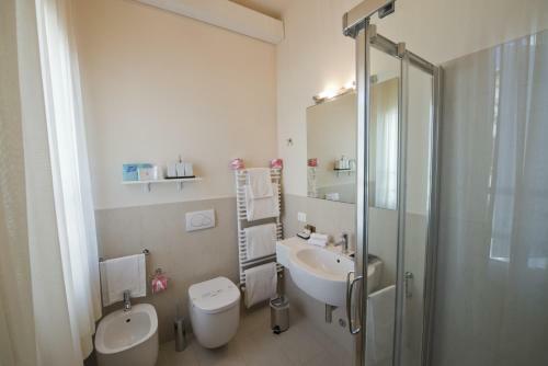 Rouge Hotel International