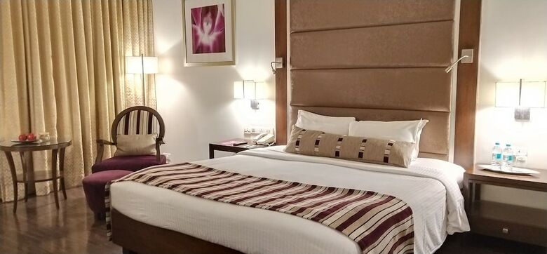 Hotel Royal Orchid Central Pune