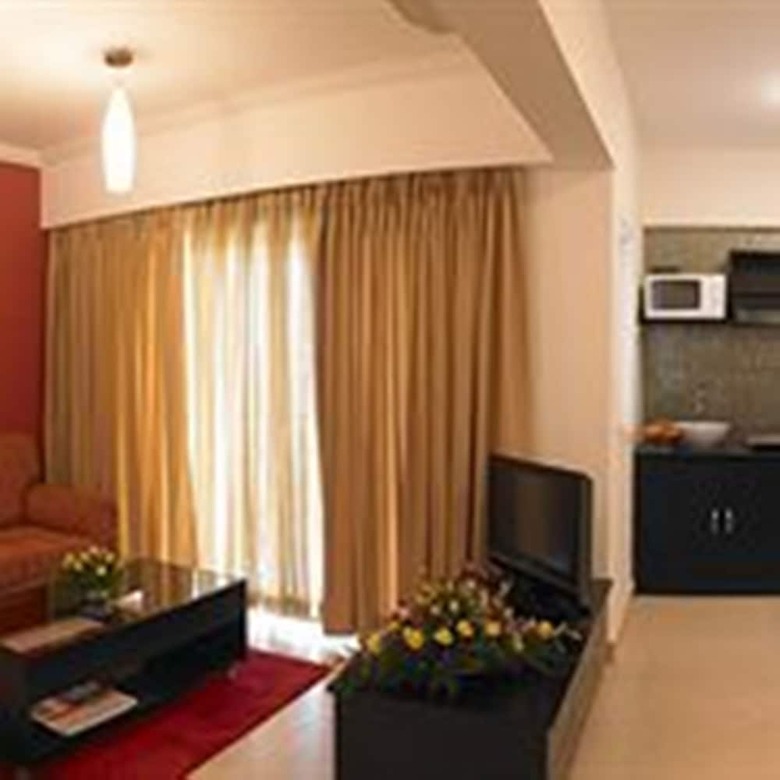Hotel Royal Orchid Golden Suites