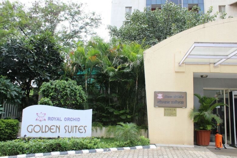 Hotel Royal Orchid Golden Suites