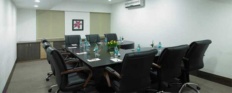 Hotel Royal Orchid Golden Suites