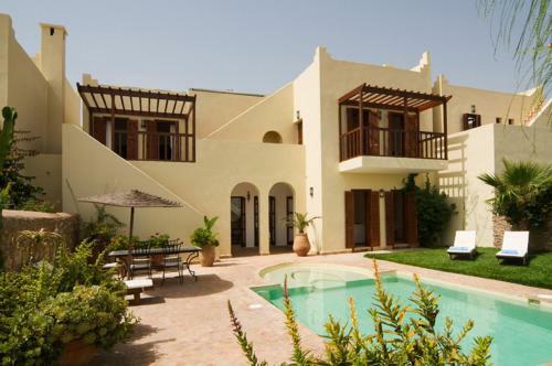 Bed & Breakfast Rebali Riads
