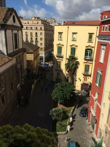 Santa Maria La Nova 21 B&B