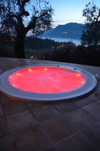 Villa's Apartments With Enchanting Lake View