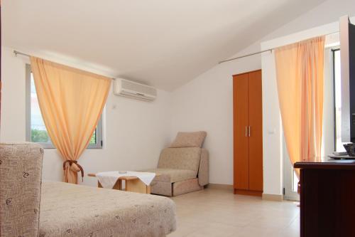 Hostal Guest House Dayana