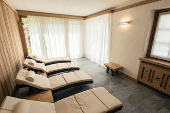 Hotel Les Montagnards