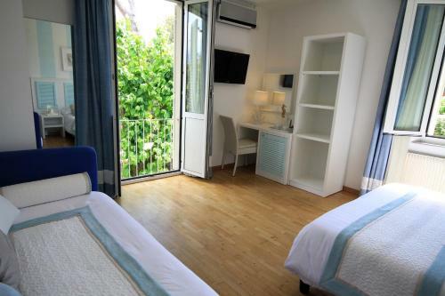 Hostal B&B Raffaelli Villino Limoni