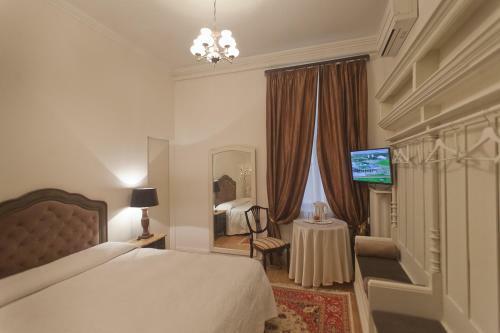 Hostal Piazza Venezia Le Camere