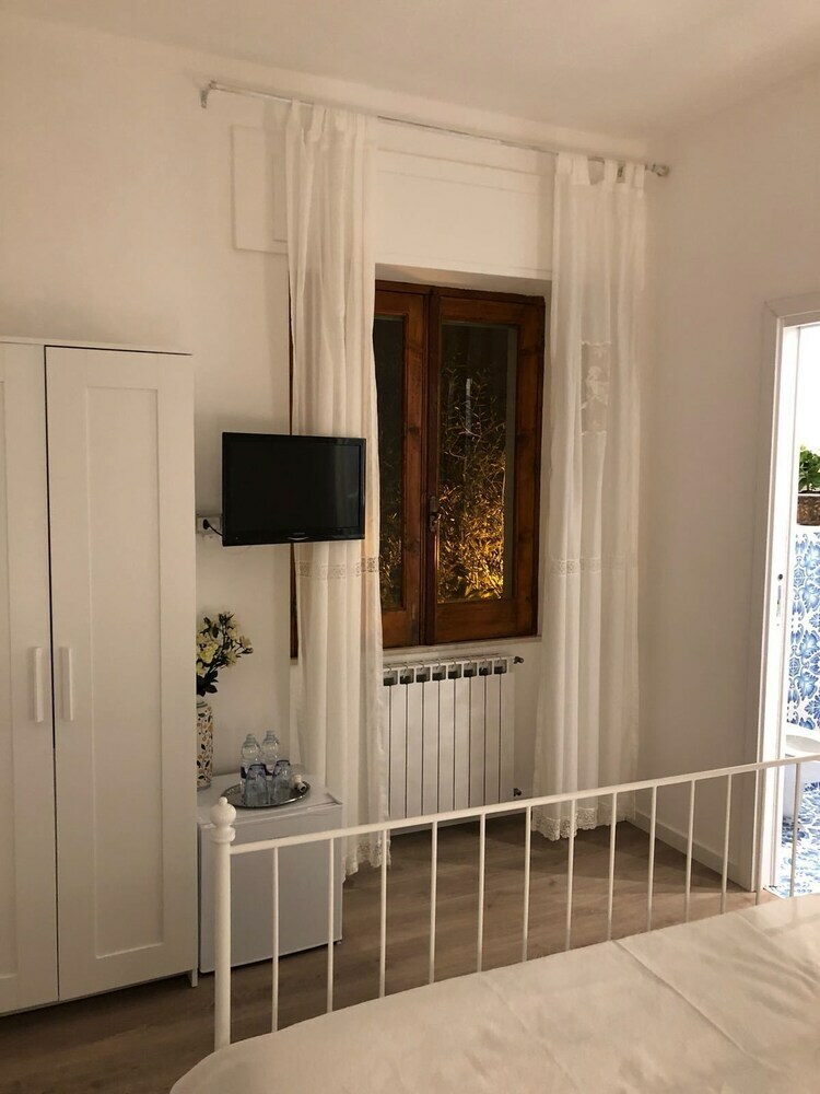 Bed & Breakfast La Guardiola Di Angela E Nino