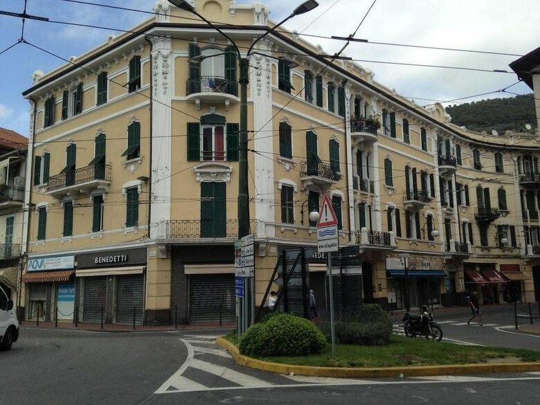 Hostal Cavour Guest House