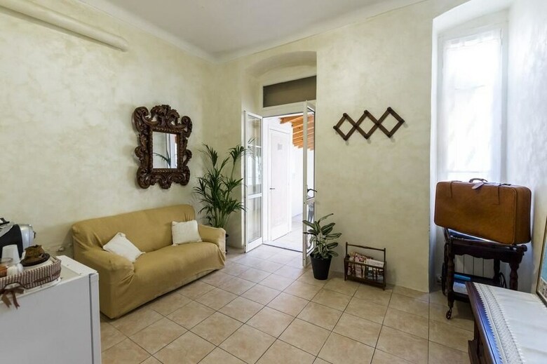 Hostal Cavour Guest House