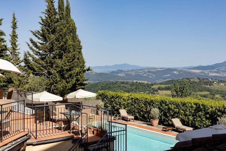 Si Montalcino Hotel & Restaurant