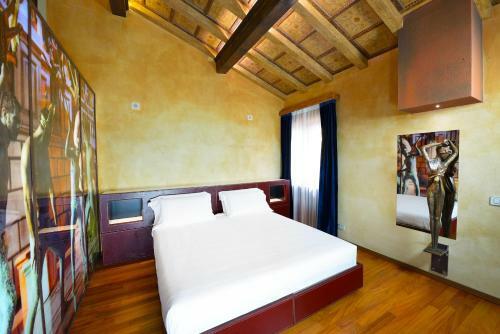 Hostal City Centre Rooms And Apartments