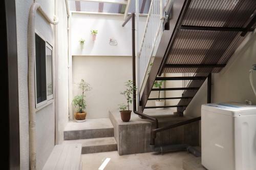 Hotel Tsuruhashi House