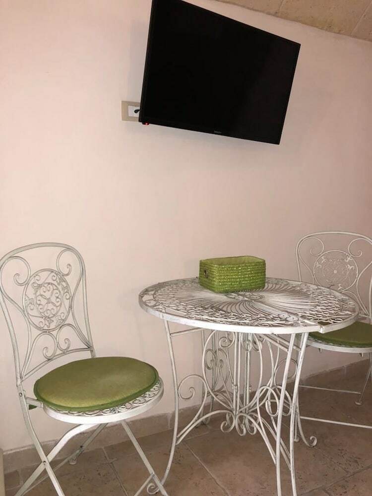 Bed & Breakfast La Grotta Del Re