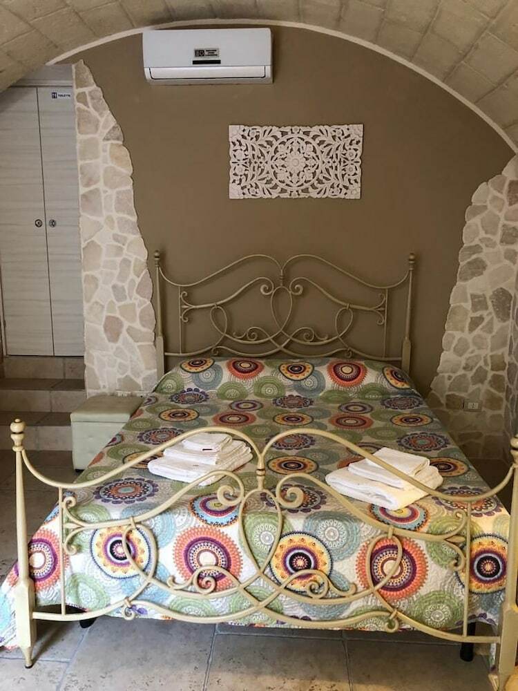 Bed & Breakfast La Grotta Del Re