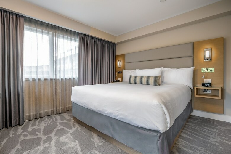 Hotel Coast Tsawwassen Inn
