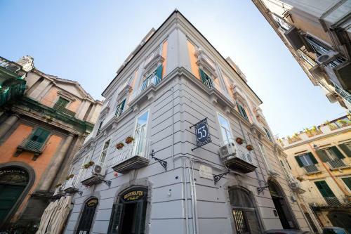 B&B Le 4 Stagioni Dante's Suites