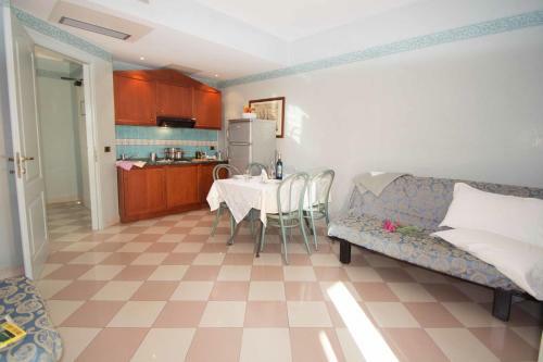 Aparthotel Hotel Costazzurra