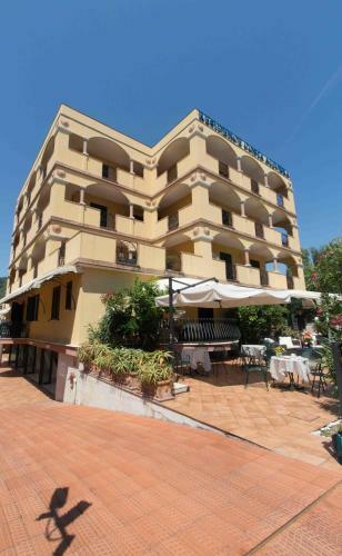 Aparthotel Hotel Costazzurra