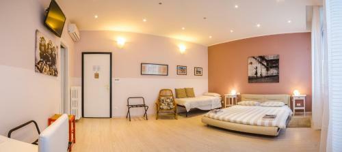 Hostal B&B Stazione Bologna