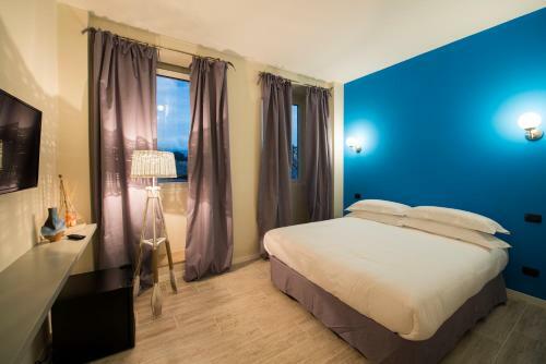 Hostal So&leo Guest House