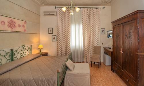 Hostal Affittacamere La Casa Di Ugo