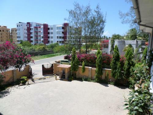 Hotel Pinebreeze Holiday Resort