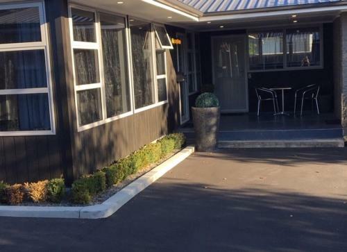 Aarburg Airport Motel