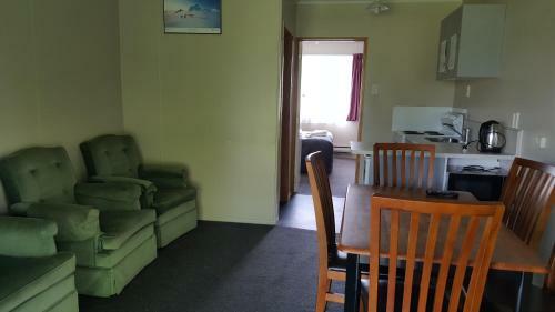 High Country Lodge, Motels & Backpackers