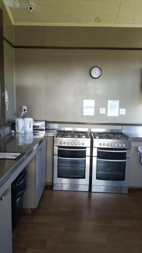 High Country Lodge, Motels & Backpackers