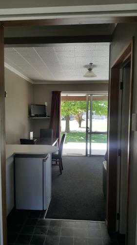 High Country Lodge, Motels & Backpackers