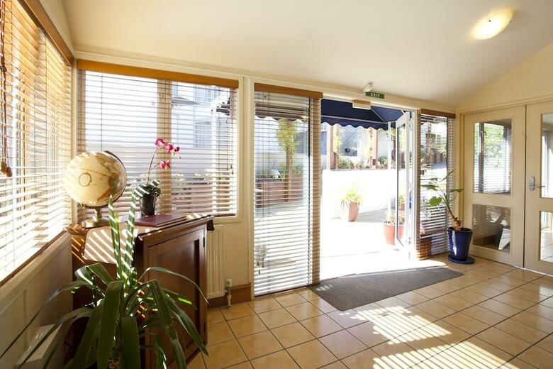 Central Ridge Boutique Hotel