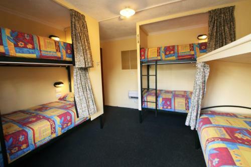 Albergue Chateau Backpackers & Motels