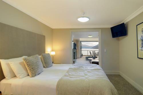 Private Apartments At The Beacon