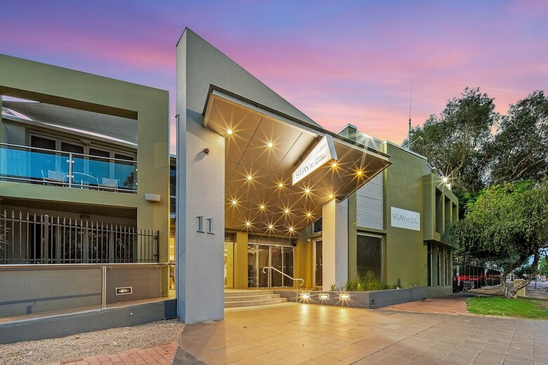 Stay At Alice Springs Hotel