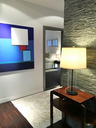 Luxury Apartments Mondrian Old Town