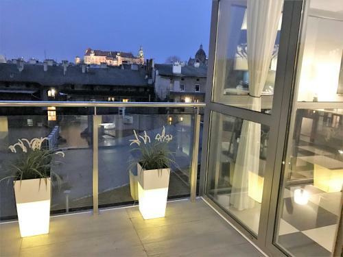 Luxury Apartments Mondrian Old Town