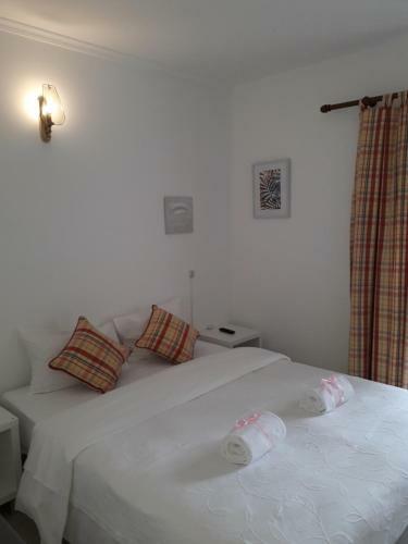 Hostal Residencial Tropic�lia Al