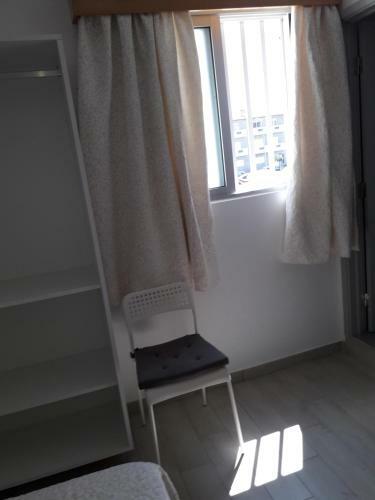 Hostal Residencial Tropic�lia Al