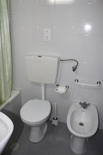 Hostal Residencial Tropic�lia Al