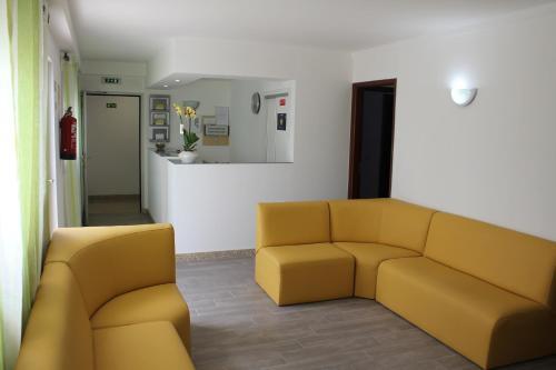 Hostal Residencial Tropic�lia Al
