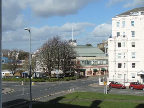 Eastbourne Sea View Apartment