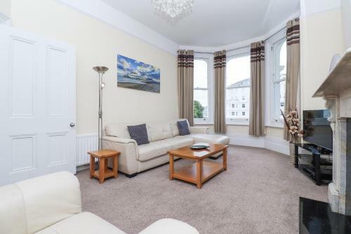 Eastbourne Sea View Apartment