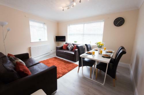 Hampton House Apartments - Scarborough Stays - 2 Bedrooms