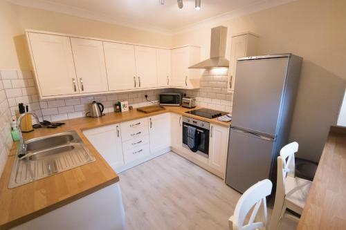Hampton House Apartments - Scarborough Stays - 2 Bedrooms