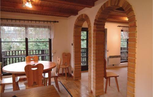 Three-bedroom Holiday Home In Josefuv Dul