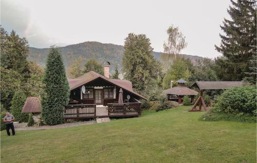 Three-bedroom Holiday Home In Josefuv Dul