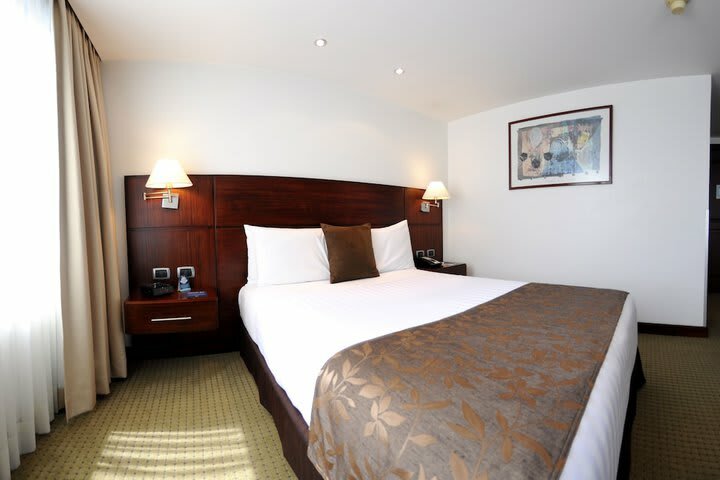 Hotel Howard Johnson La Carolina- Quito