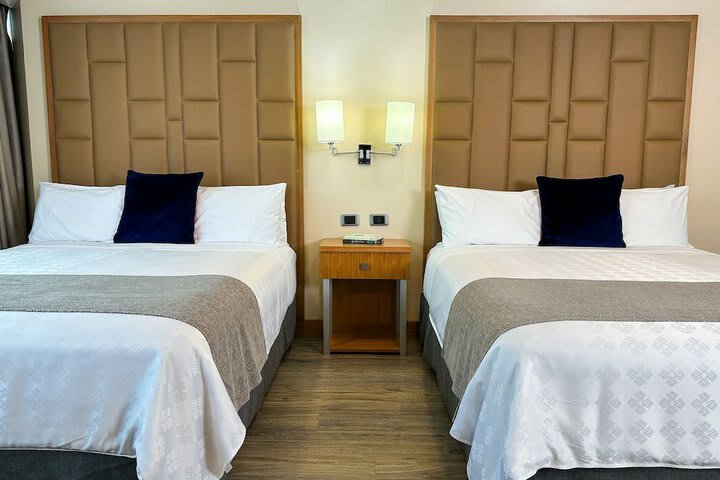 Hotel Howard Johnson La Carolina- Quito
